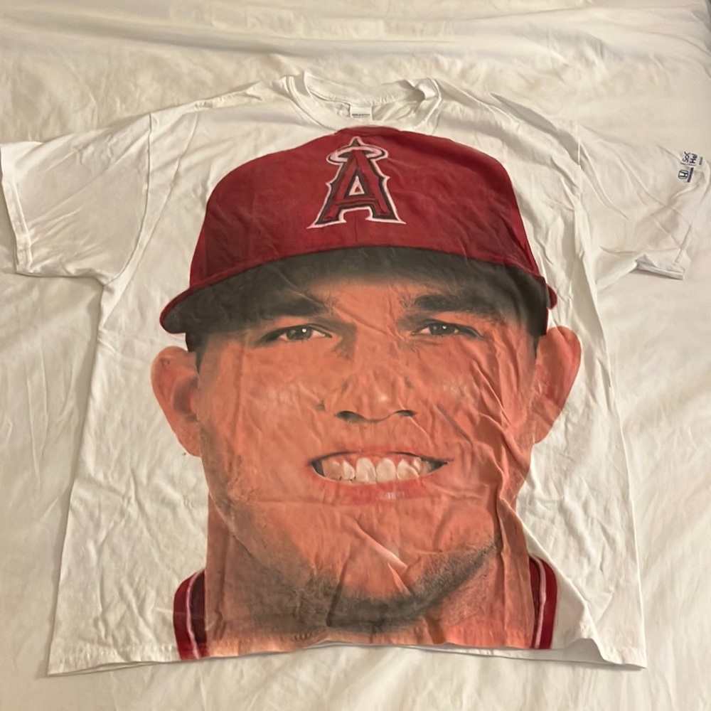 Mike Trout, Angels baseball team, T-shirt